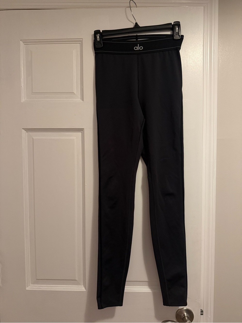 ALO Yoga Kids Black Performance Leggings